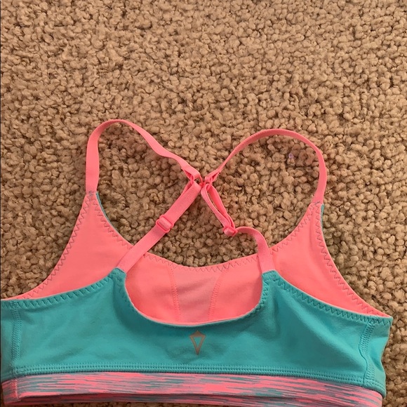 Ivivva Other I Am Selling An Ivivva Everyday Flow Bra Girls Poshmark